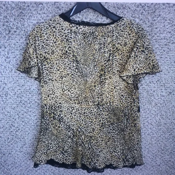 Lane Bryant Yellow Leopard Print Surplice Top with Black Trim - Picture 7 of 7
